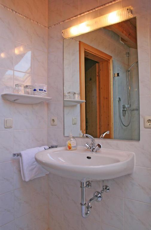 קלייס Ferienhaus Am Roemerweg חדר תמונה